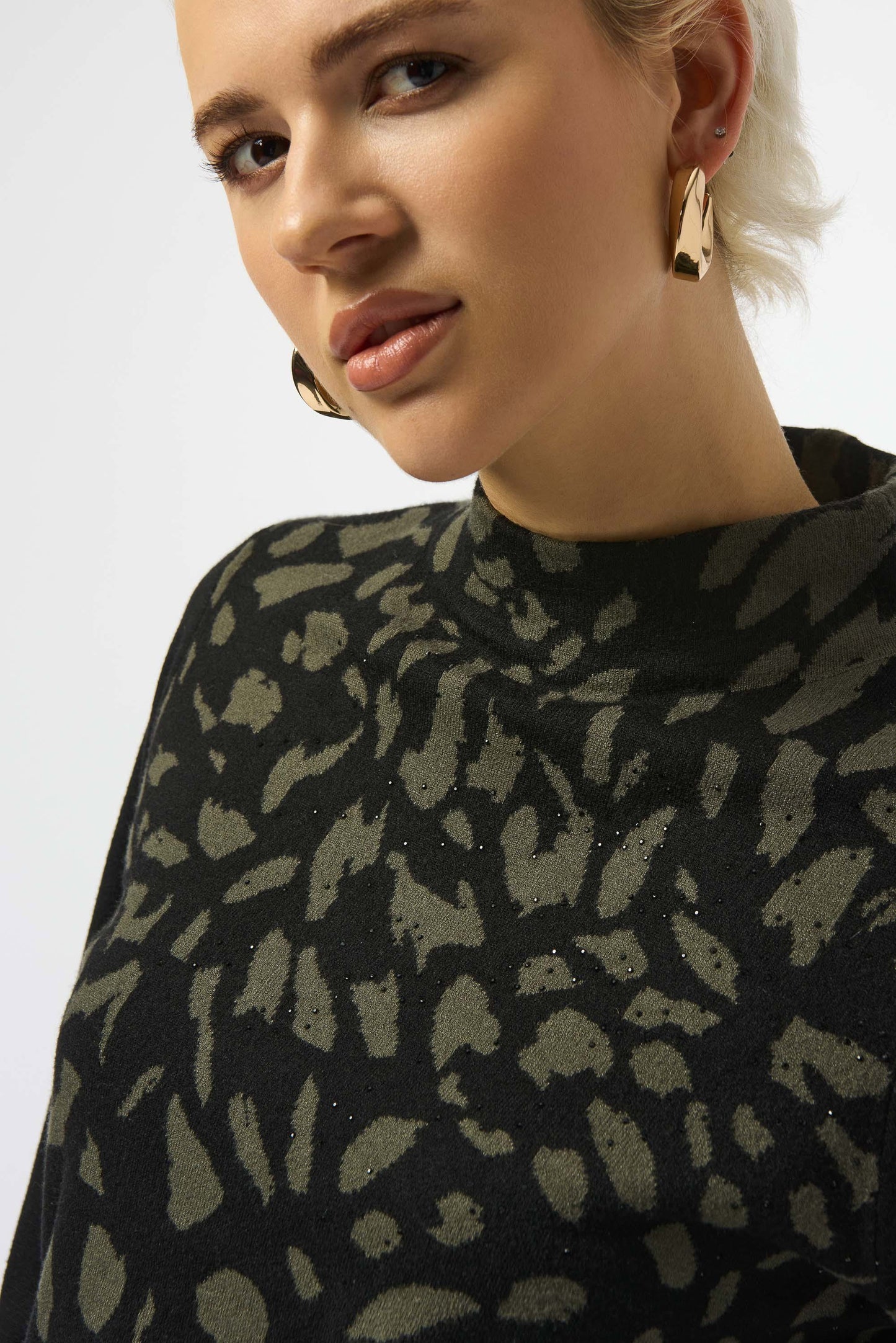 Jacquard Animal Print Sweater