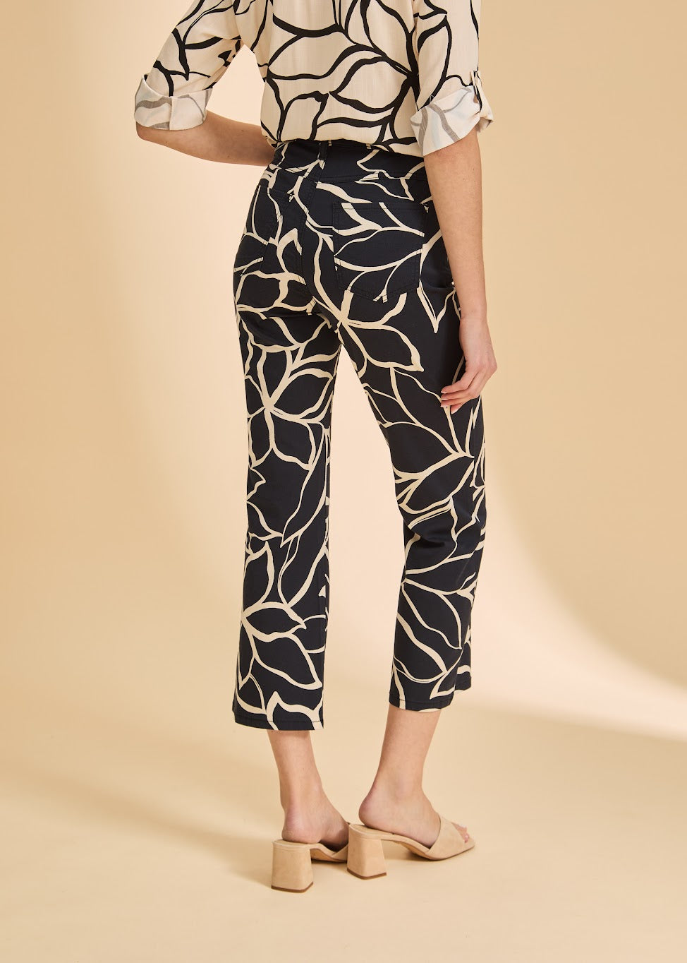 Suzanne Printed Boot Crop