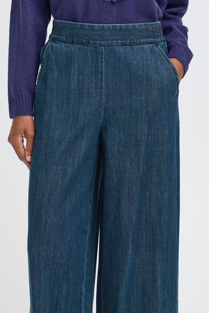 Aubery Pull on Jean