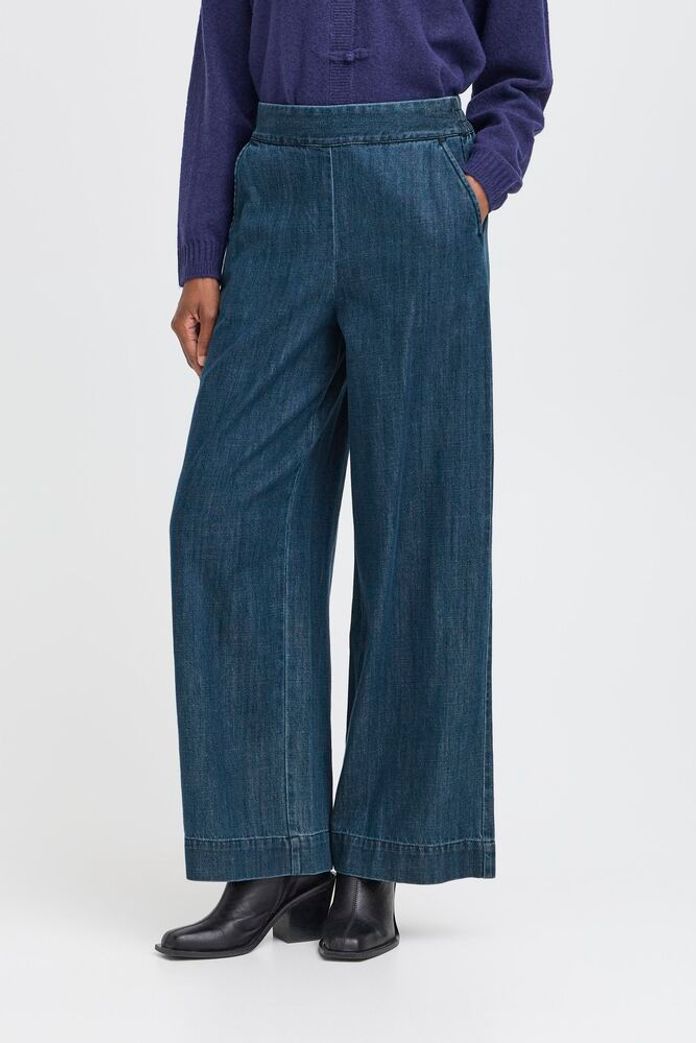 Aubery Pull on Jean