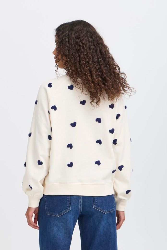 Kasura Sweater