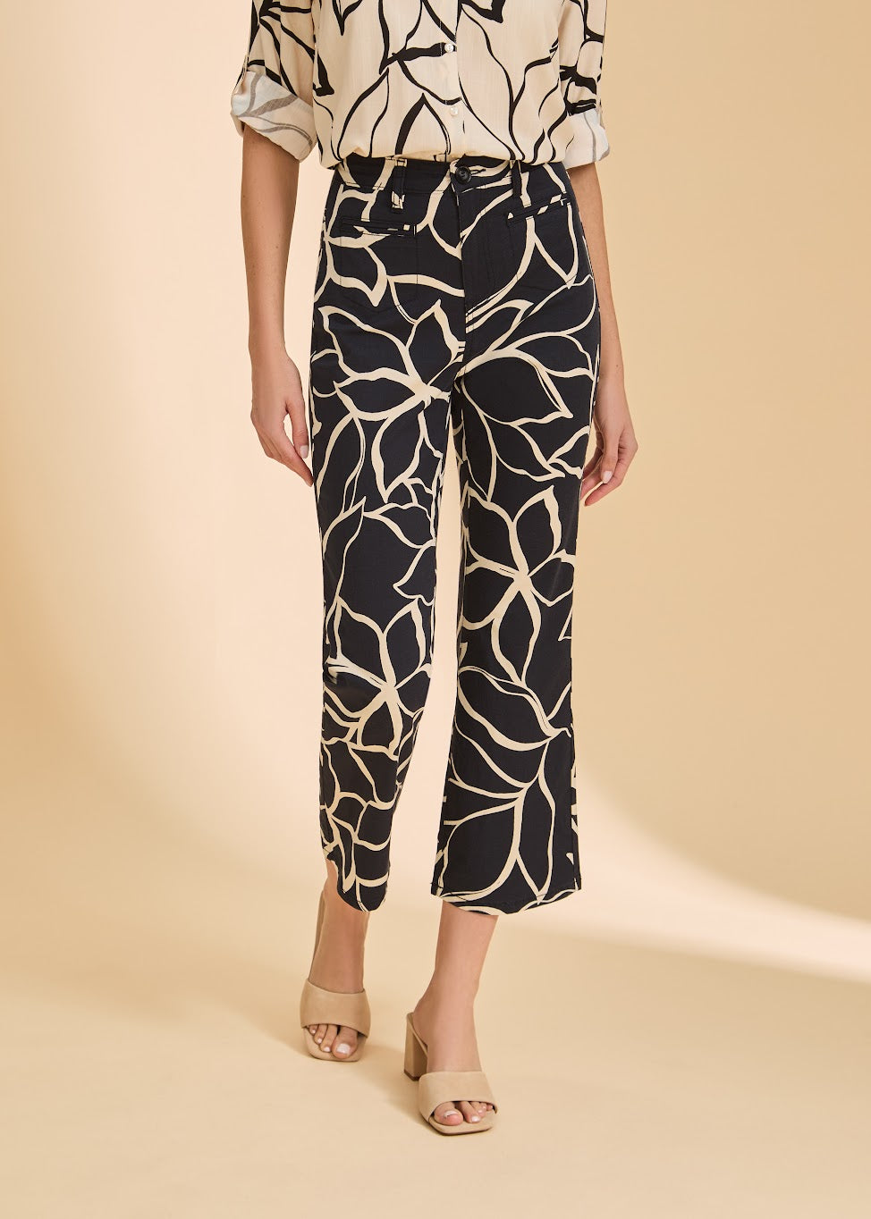 Suzanne Printed Boot Crop