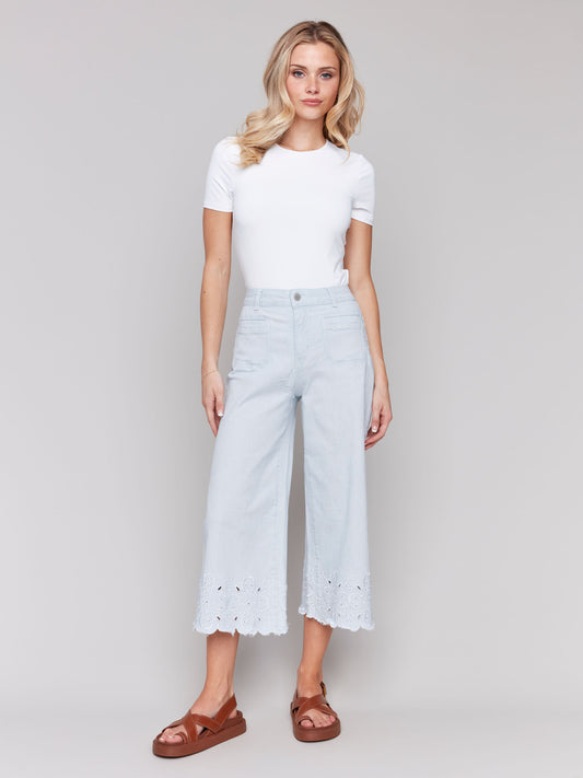 Striped Wide Leg Cropped Pants With Scallop Embroidered Hem