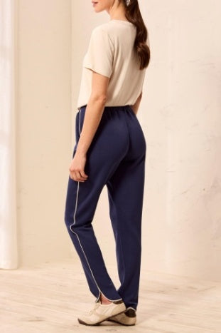 Pull On Ankle Pant With Pockets
