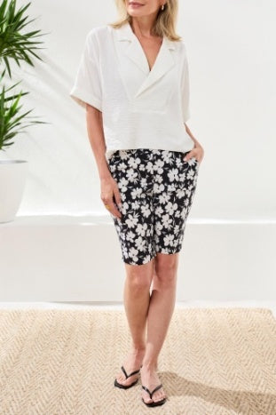 Printed Benglaine Pull On Short With Back Pocket