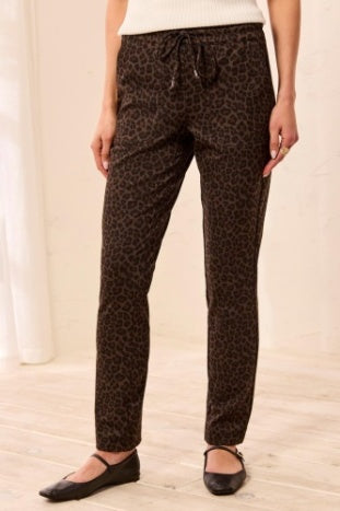 Pull On Ankle Pant With Pocket