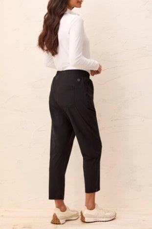 25" Pull On Technical Capris