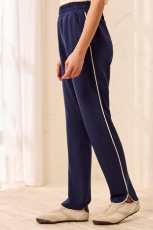 Pull On Ankle Pant With Pockets